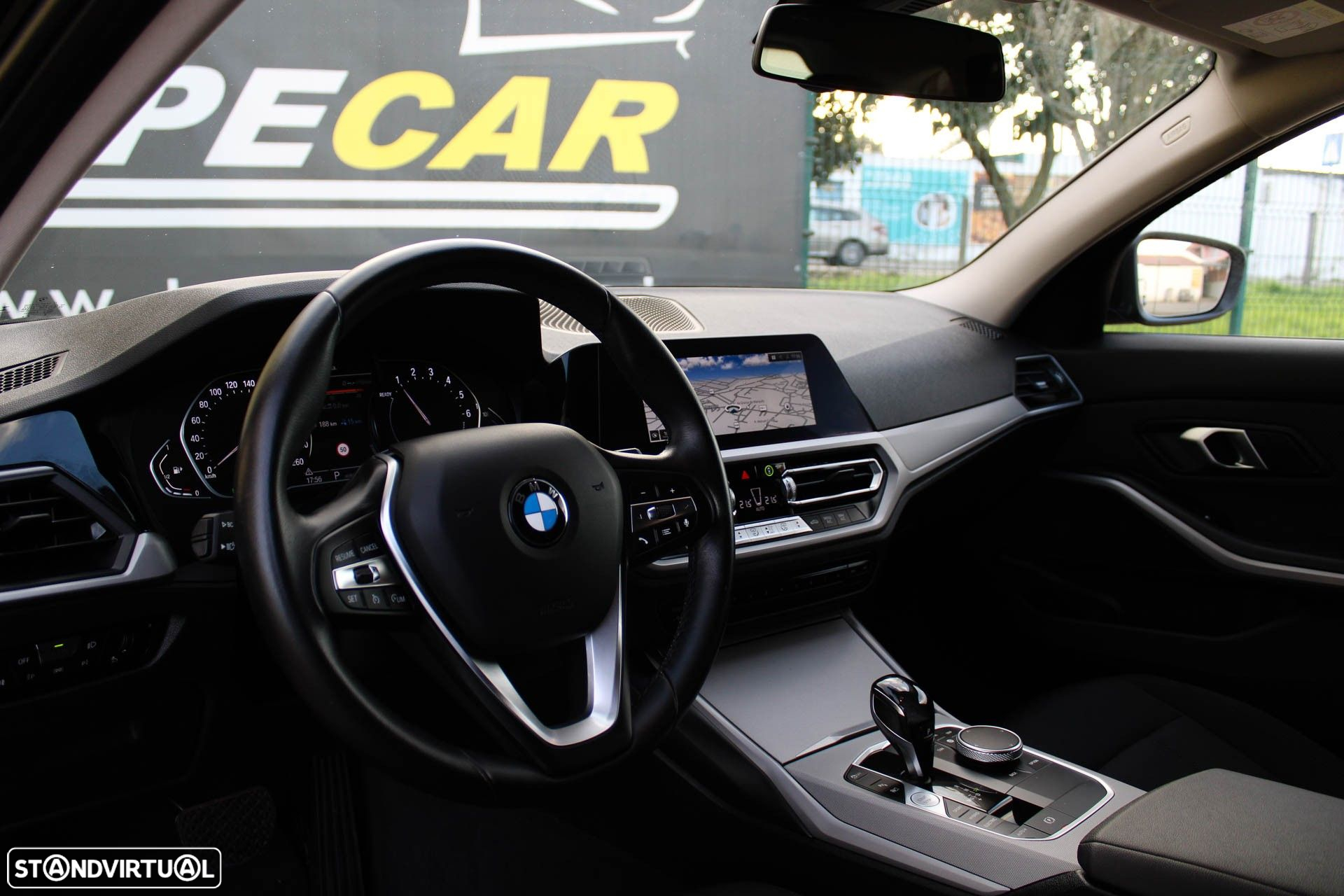 BMW 330 e Touring Corporate Edition Auto - 23