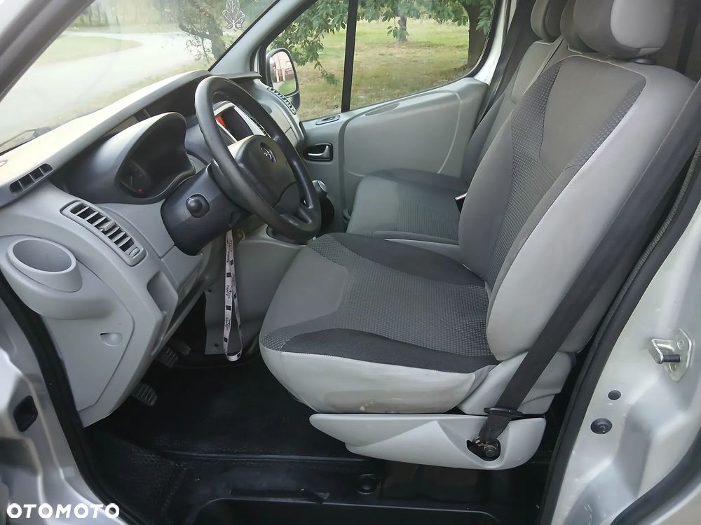 Opel VIVARO - 12