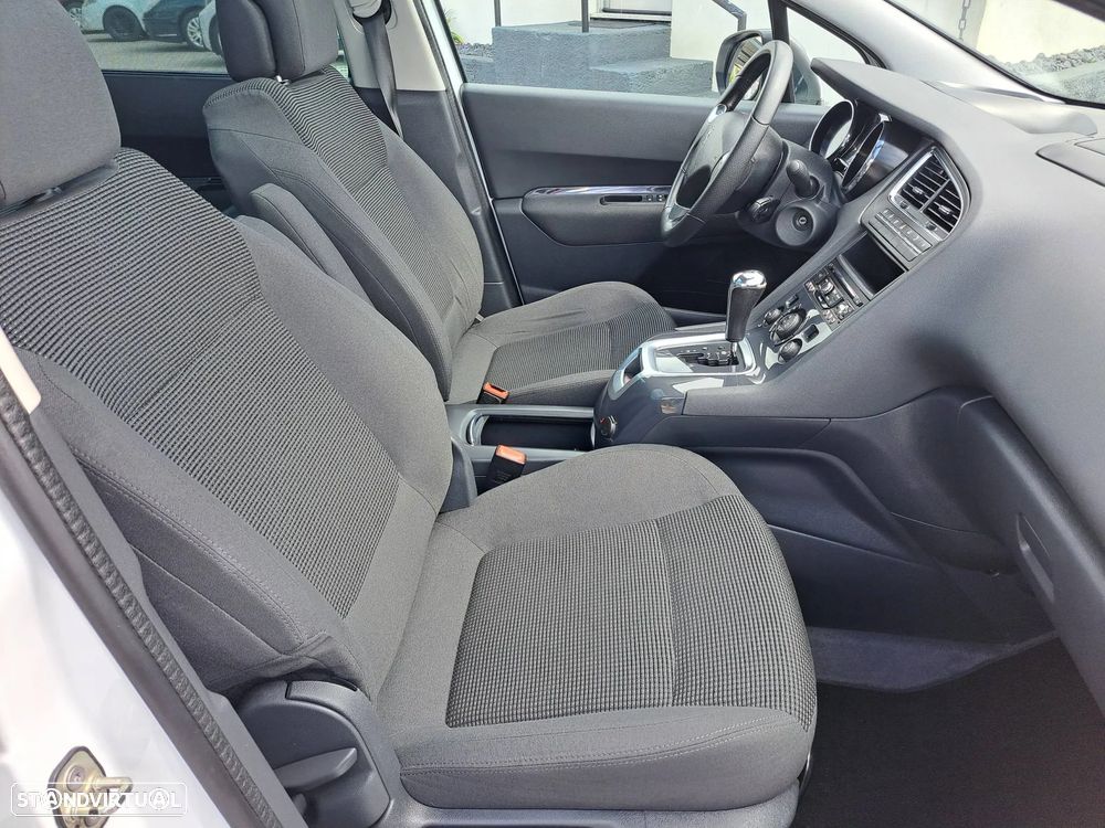 Peugeot 5008 1.6 BlueHDi Allure EAT6 - 23