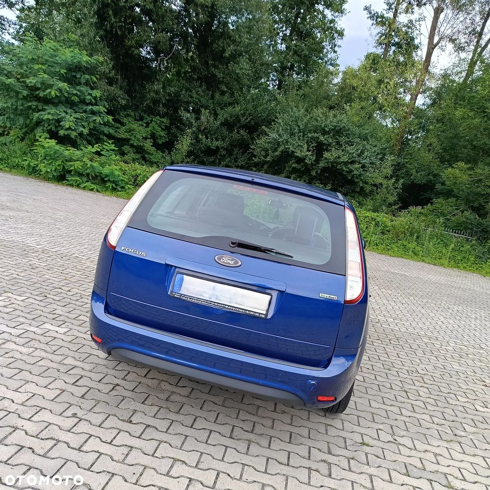 Ford Focus 1.8 Style - 10