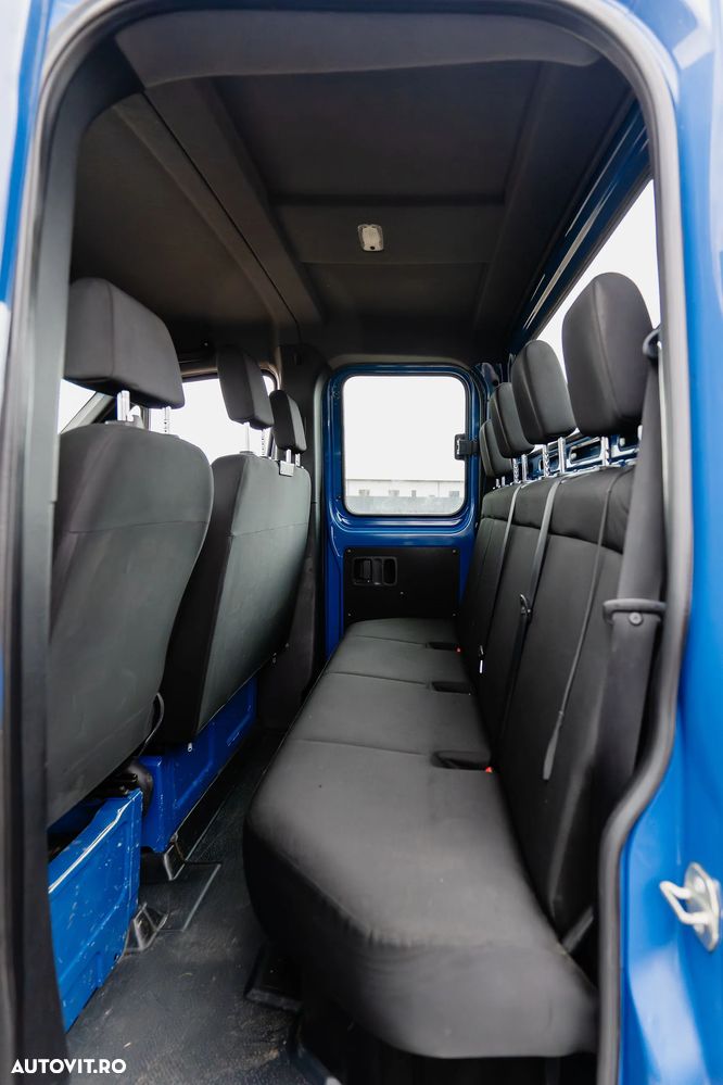 Mercedes-Benz Sprinter - 12