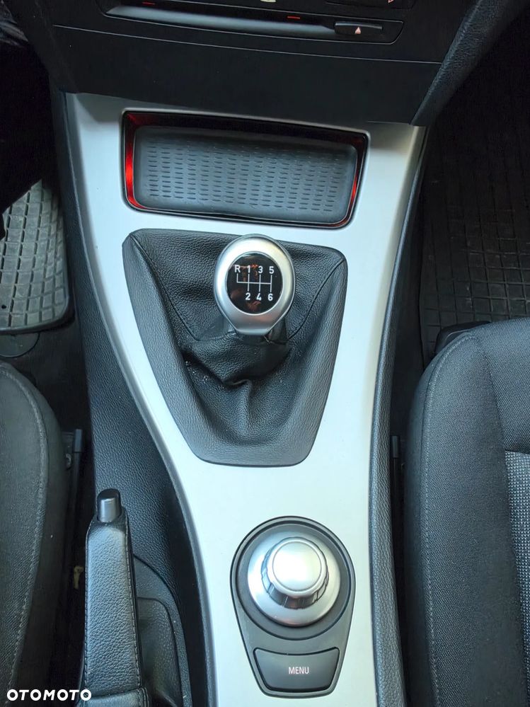 BMW Seria 3 320i - 13