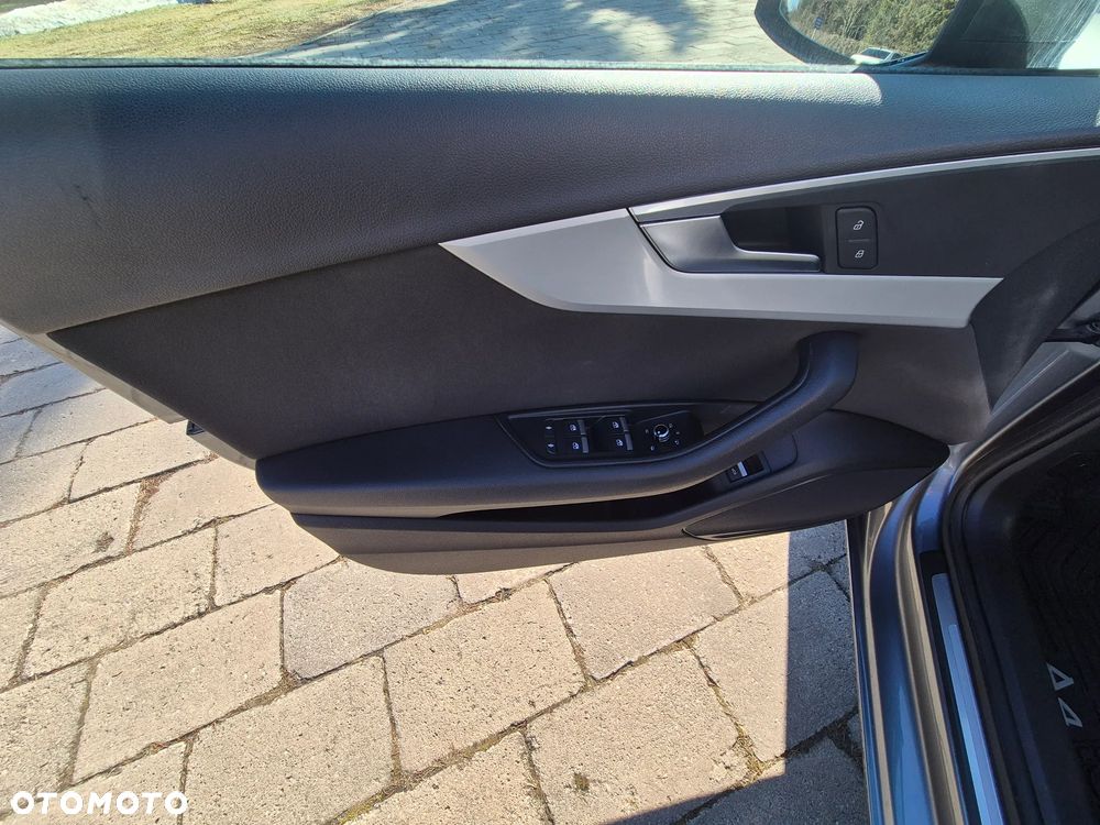 Audi A4 Avant 2.0 TDI design - 15