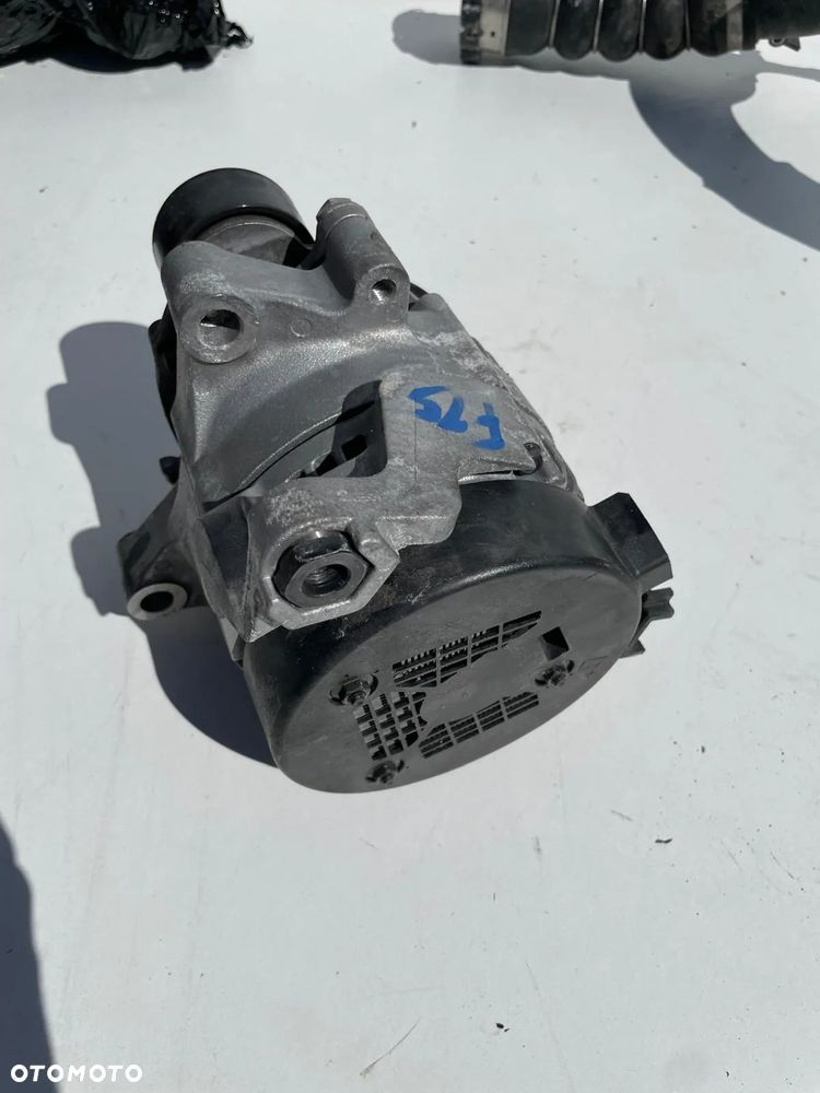 ALTERNATOR BMW F44 1.5 i B38 8680374 - 3