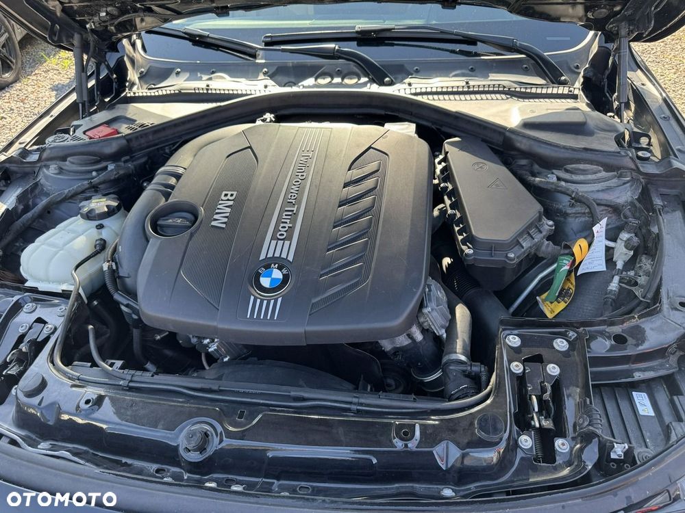 BMW Seria 3 330d Luxury Line sport - 17