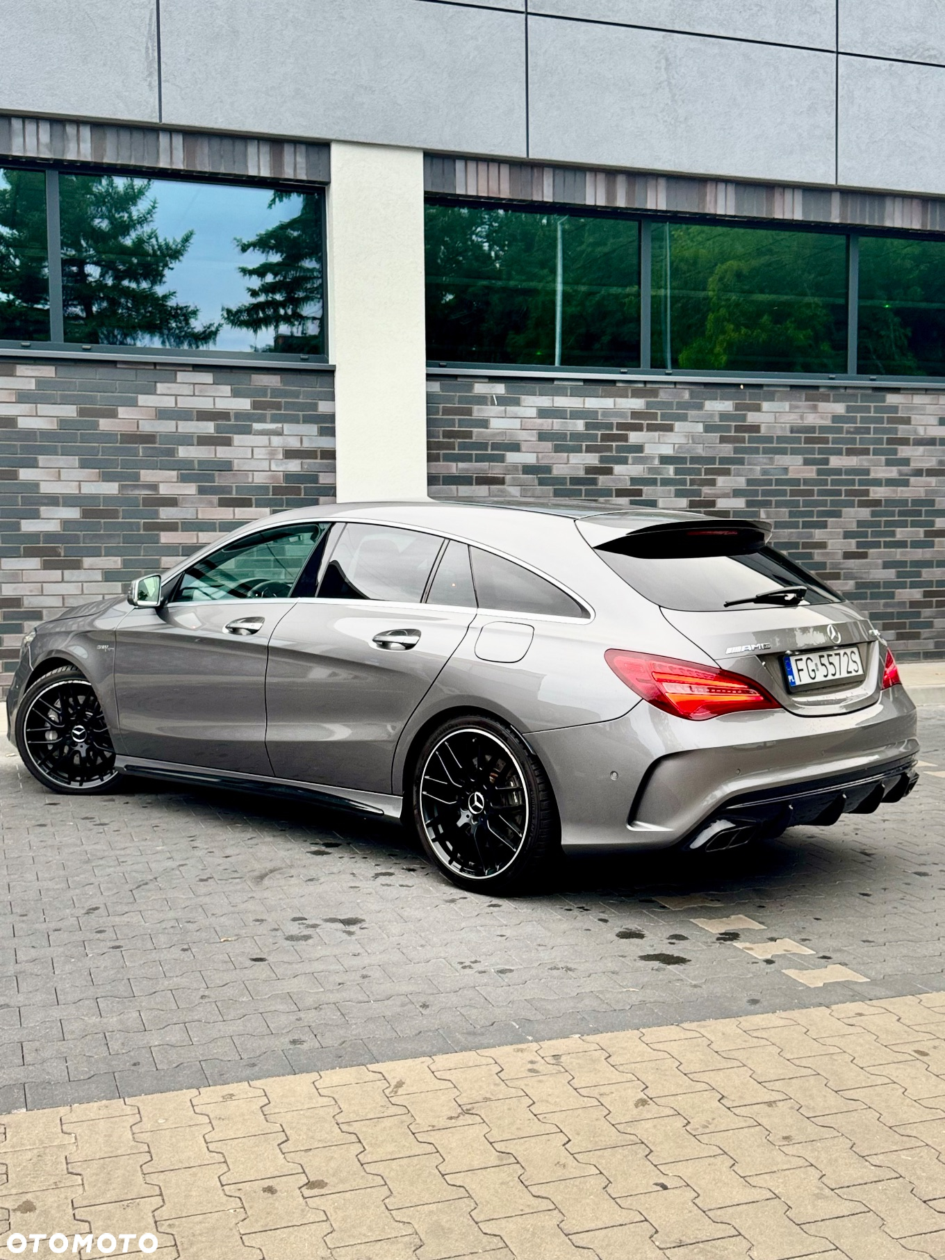 Mercedes-Benz CLA AMG 45 4Matic Shooting Brake 7G-DCT - 5