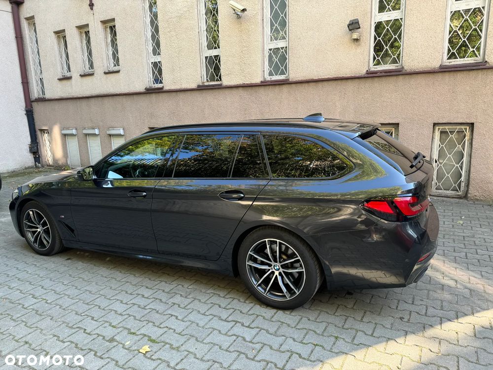 BMW Seria 5 518d mHEV - 2