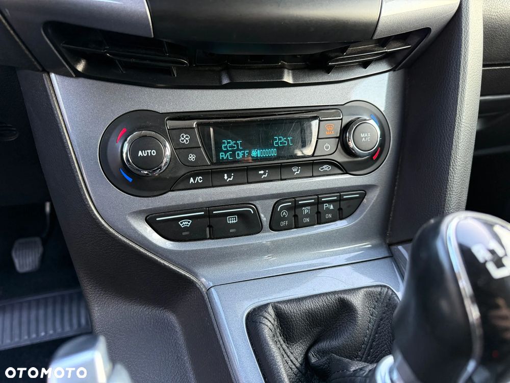 Ford Focus 1.6 TDCi DPF Titanium - 17