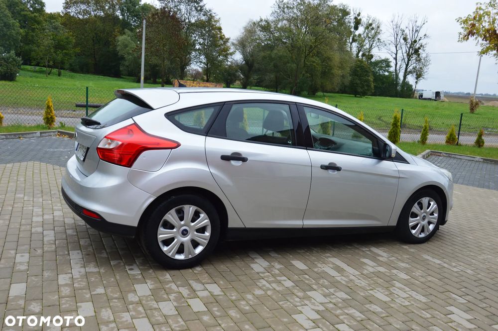 Ford Focus - 8