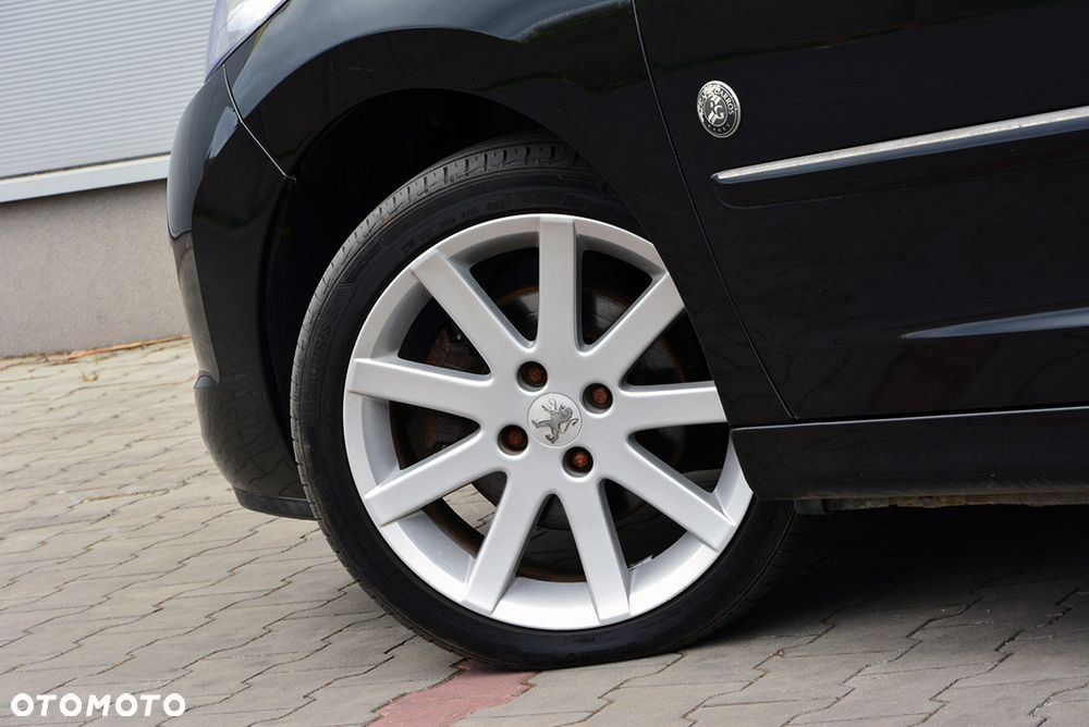 Peugeot 207 CC 1.6 HDi Sport - 12
