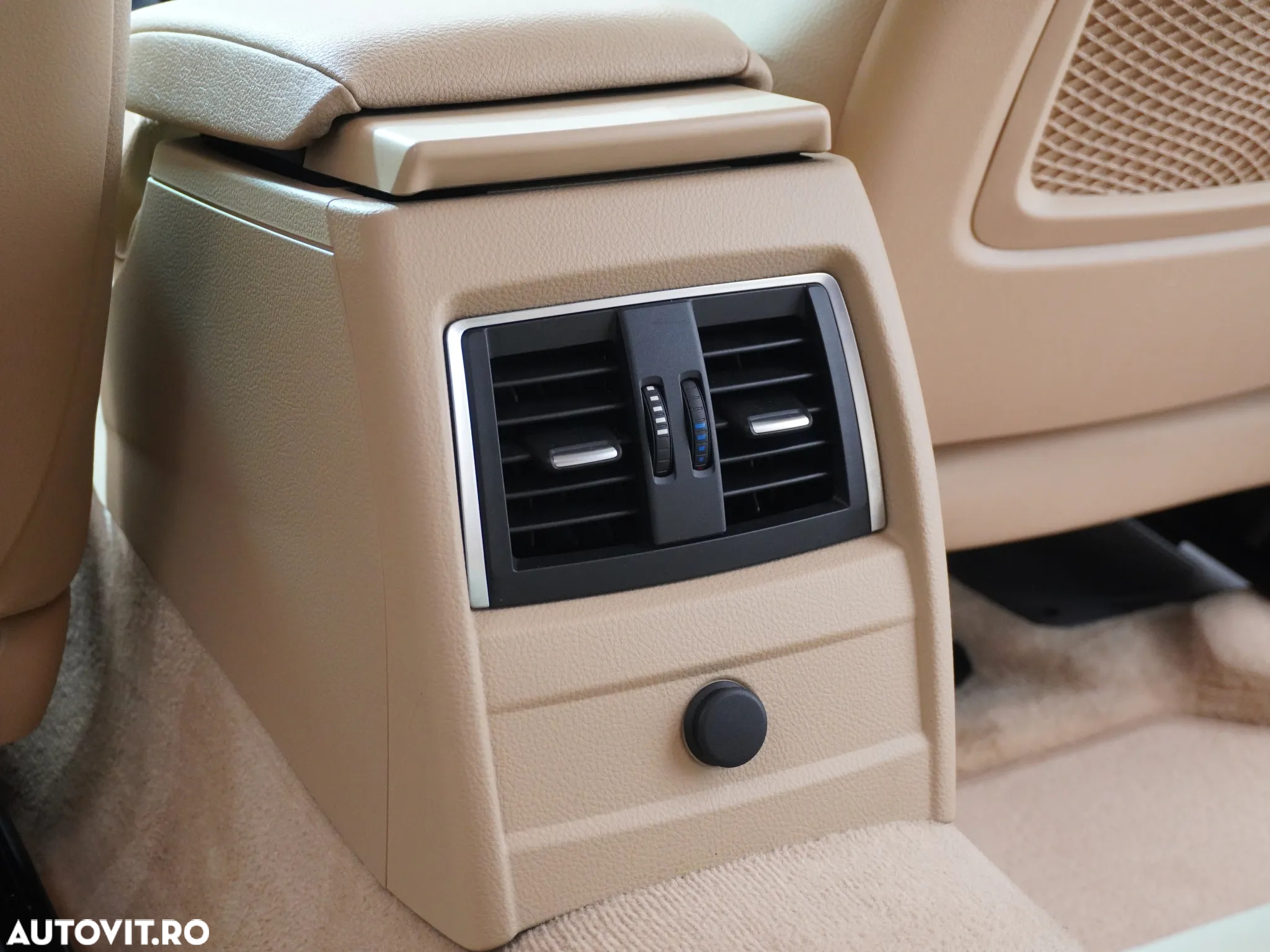 BMW Seria 3 318d - 16