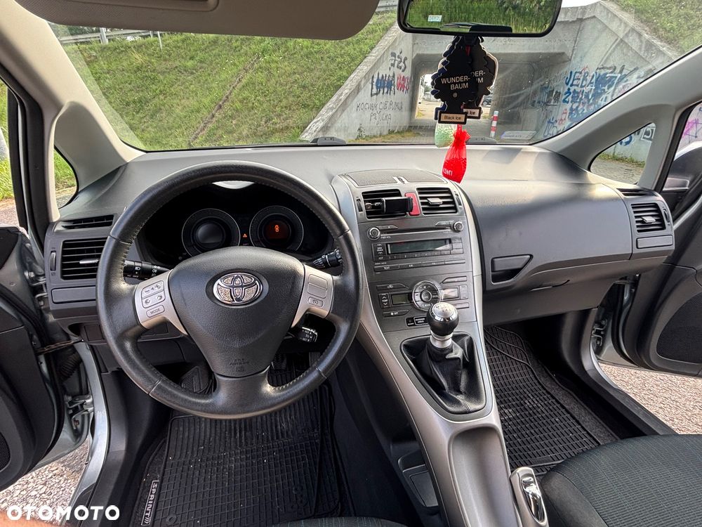 Toyota Auris 2.0 D-4D - 18