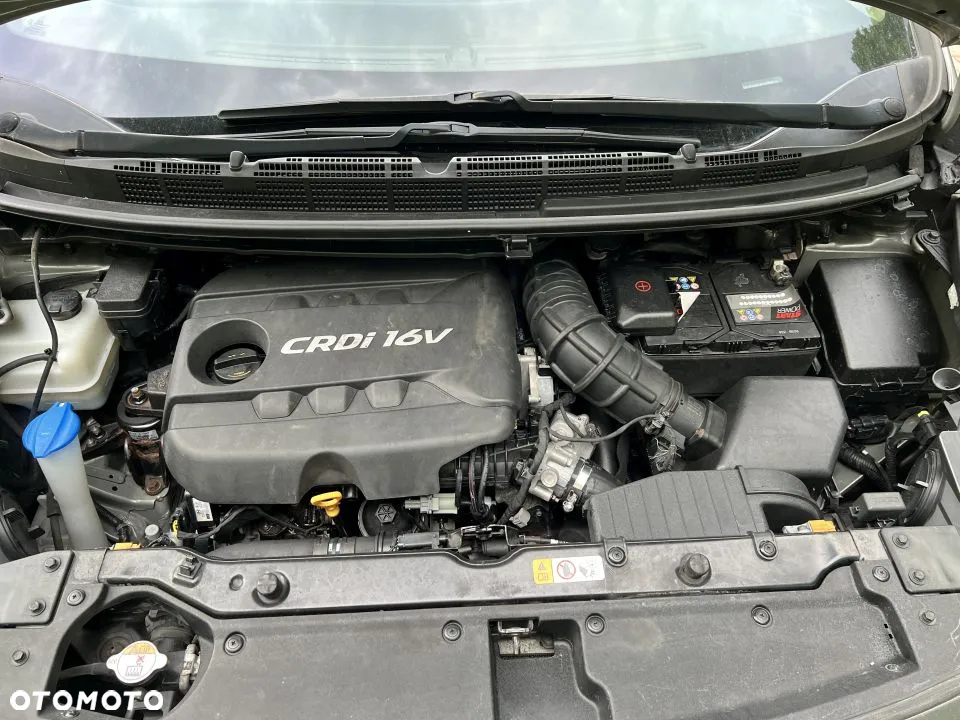 Kia Carens 1.7 CRDi XL 7os - 30