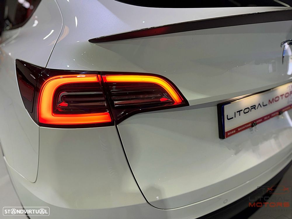 Tesla Model Y Performance Tração Integral - 8