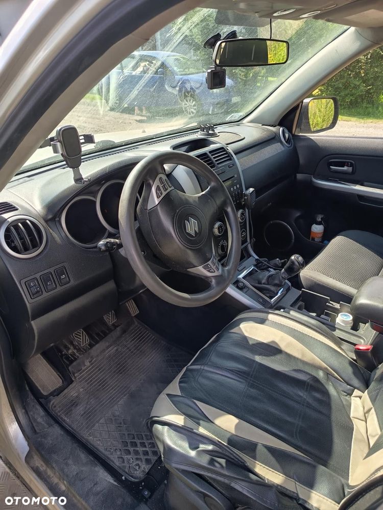Suzuki Grand Vitara - 2
