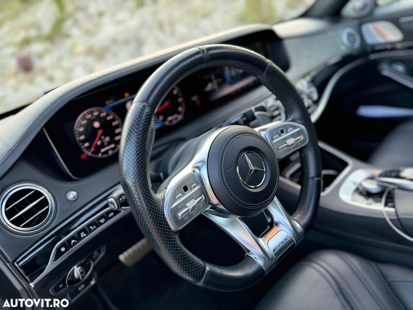 Mercedes-Benz S 63 AMG L 4Matic+ 9G-TRONIC - 26