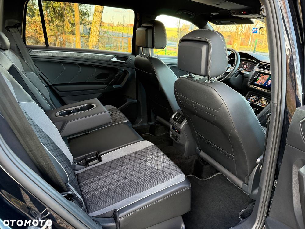 Volkswagen Tiguan 2.0 TDI SCR 4MotION DSG R-Line - 27