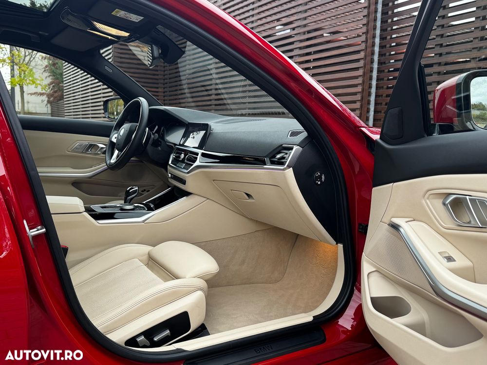 BMW Seria 3 330e xDrive Aut. Luxury Line - 33