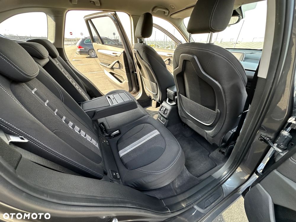 BMW X1 xDrive20d Sport Line - 29