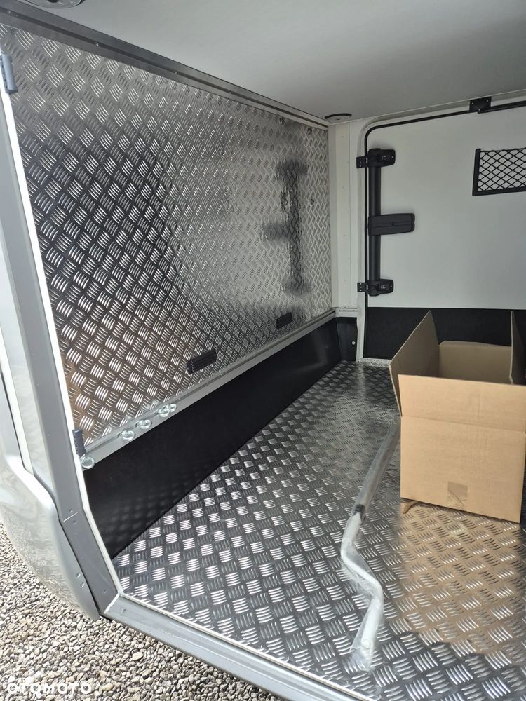 Hymer-Eriba 580 4x4 - 13