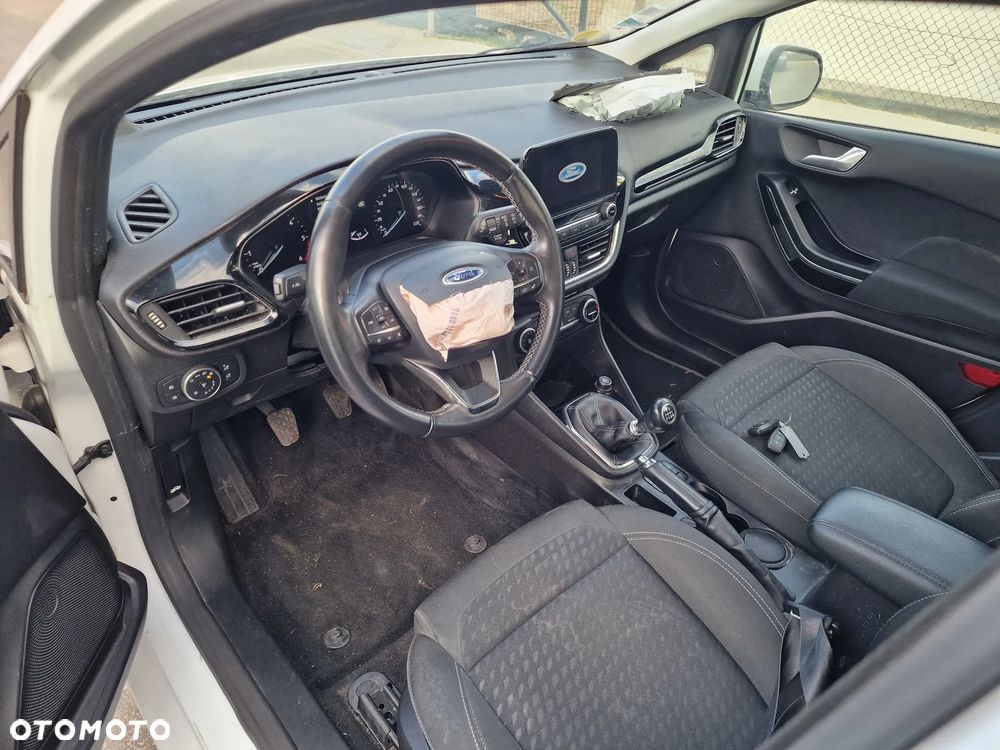 Ford Fiesta - 19
