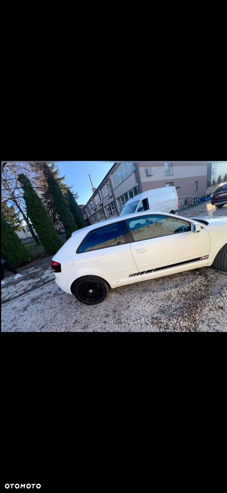 Audi A3 3-drzwiowe 1.6 Ambition - 3