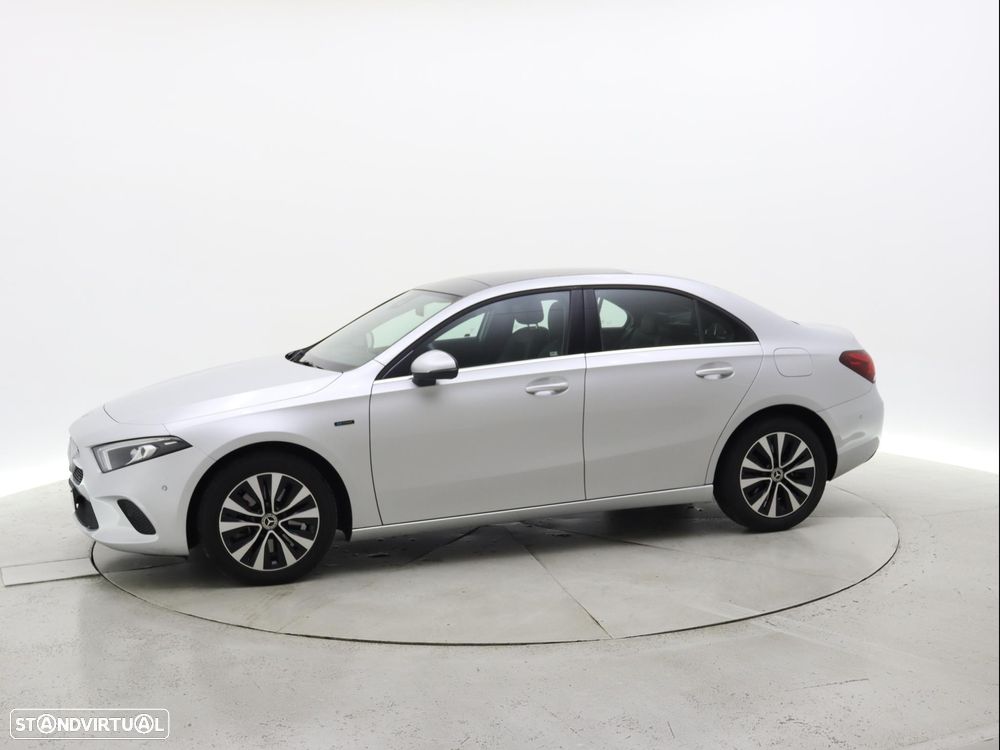 Mercedes-Benz A 250 e Style Plus - 2