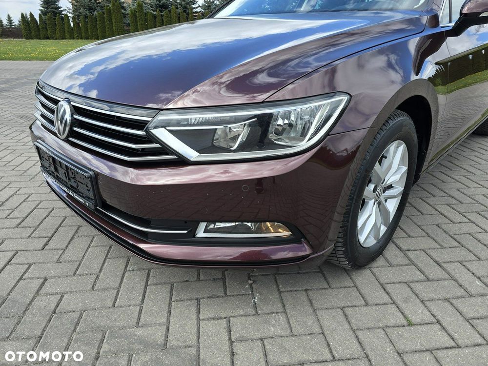 Volkswagen Passat - 8