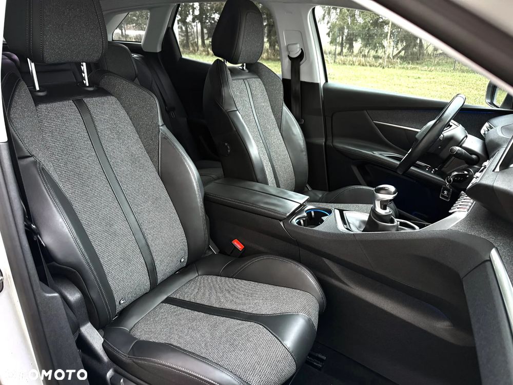 Peugeot 3008 PureTech 130 Stop & Start Allure - 27