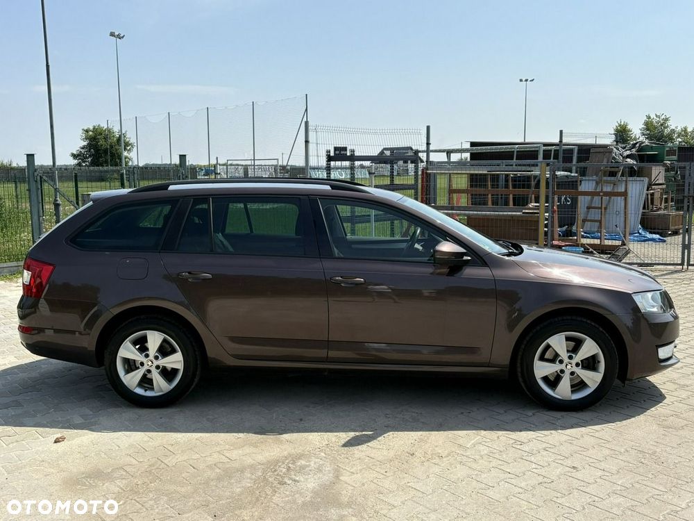 Skoda Octavia 1.4 TSI Ambition - 8