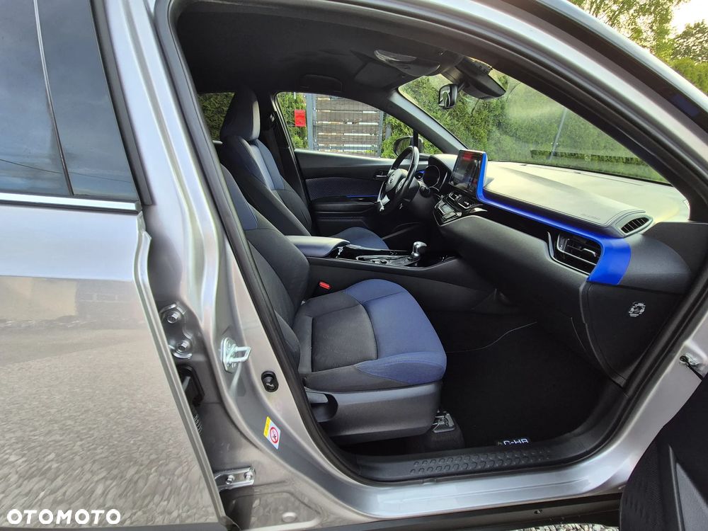 Toyota C-HR Business-Edition - 36
