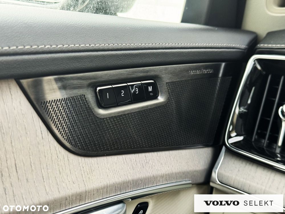 Volvo XC 90 - 35