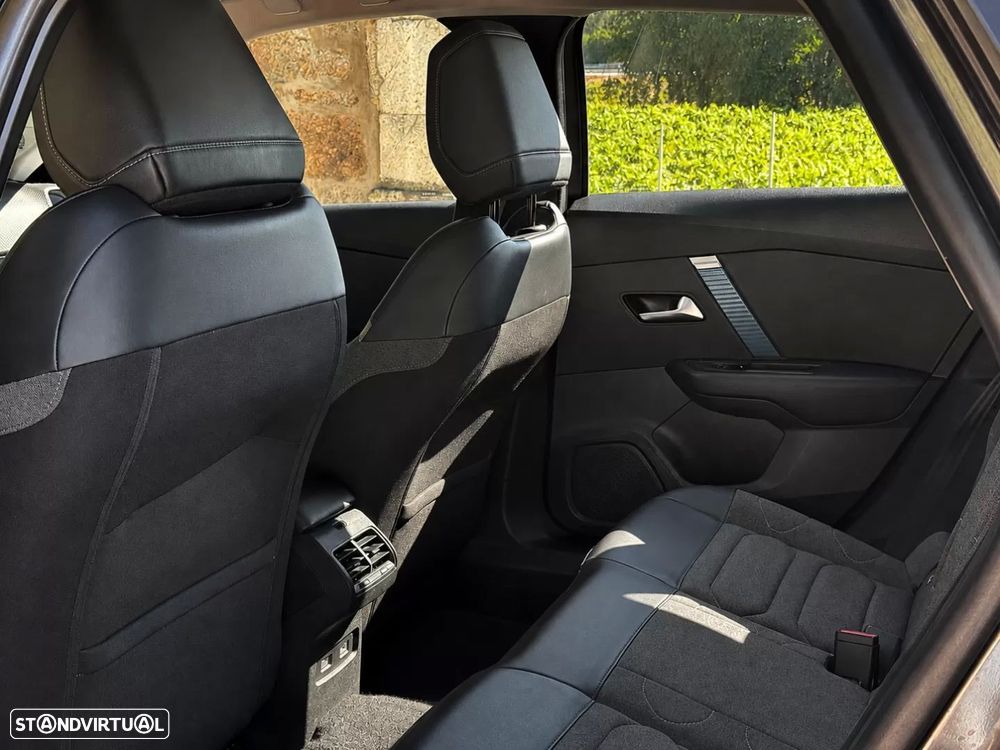 Citroën e-C4 50 kWh Feel Pack — fotografia 14