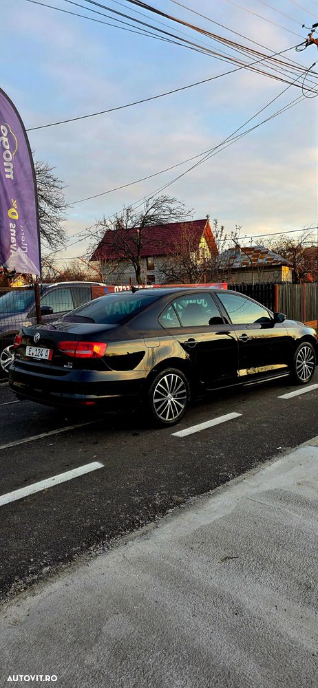 Volkswagen Jetta 2.0 TDI DSG BlueMotion Technologie Allstar - 9