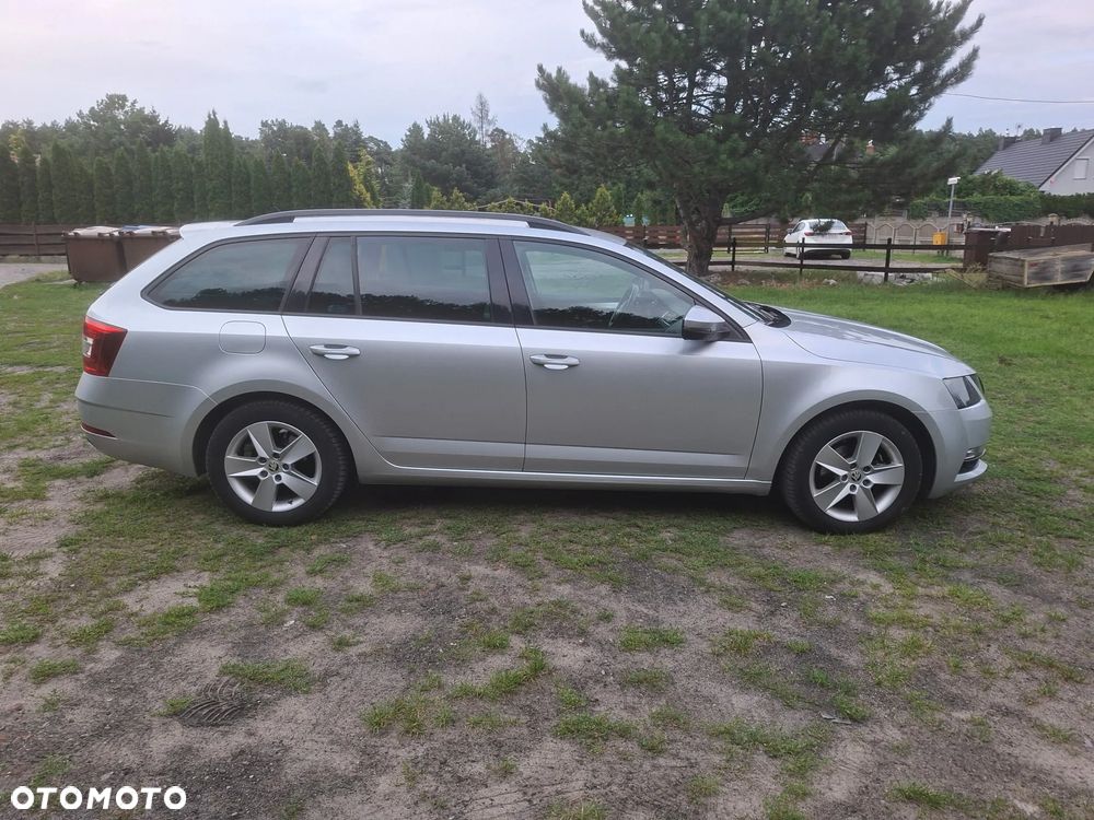 Skoda Octavia 1.6 TDI Ambition - 9