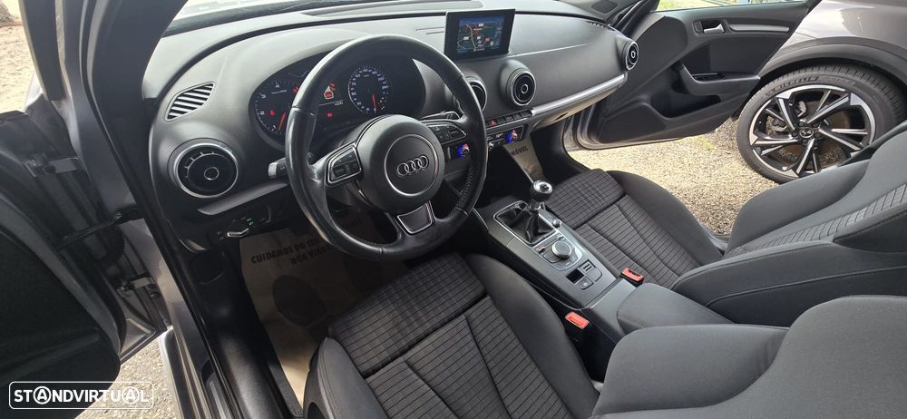 Audi A3 Sportback 1.6 TDI S-line - 14