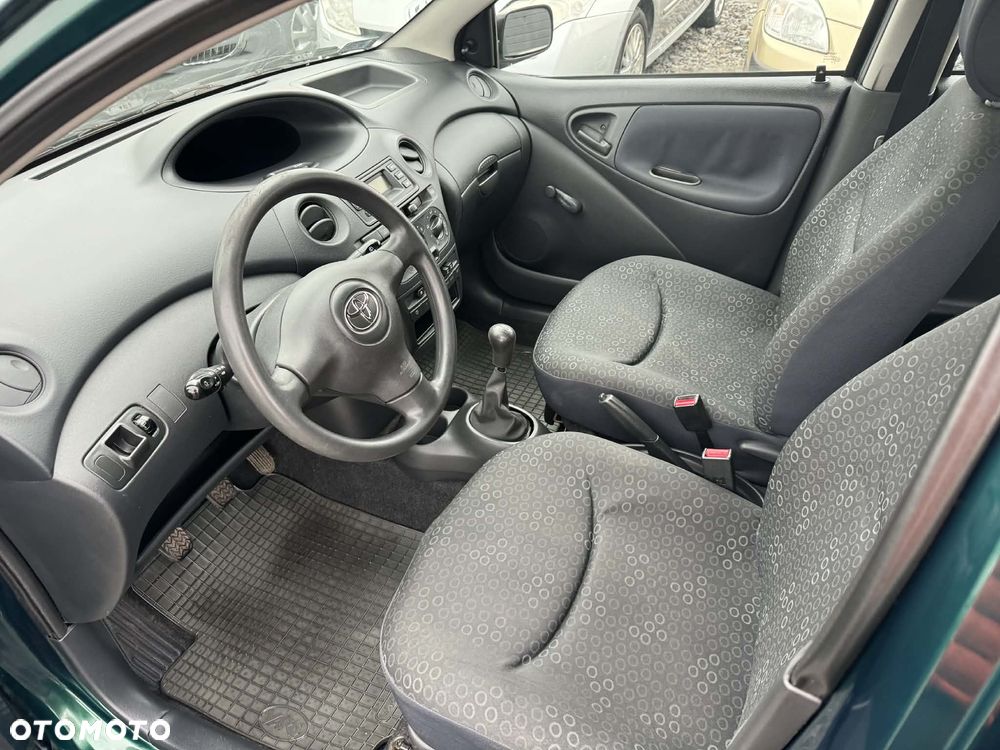Toyota Yaris 1.0 Luna - 12
