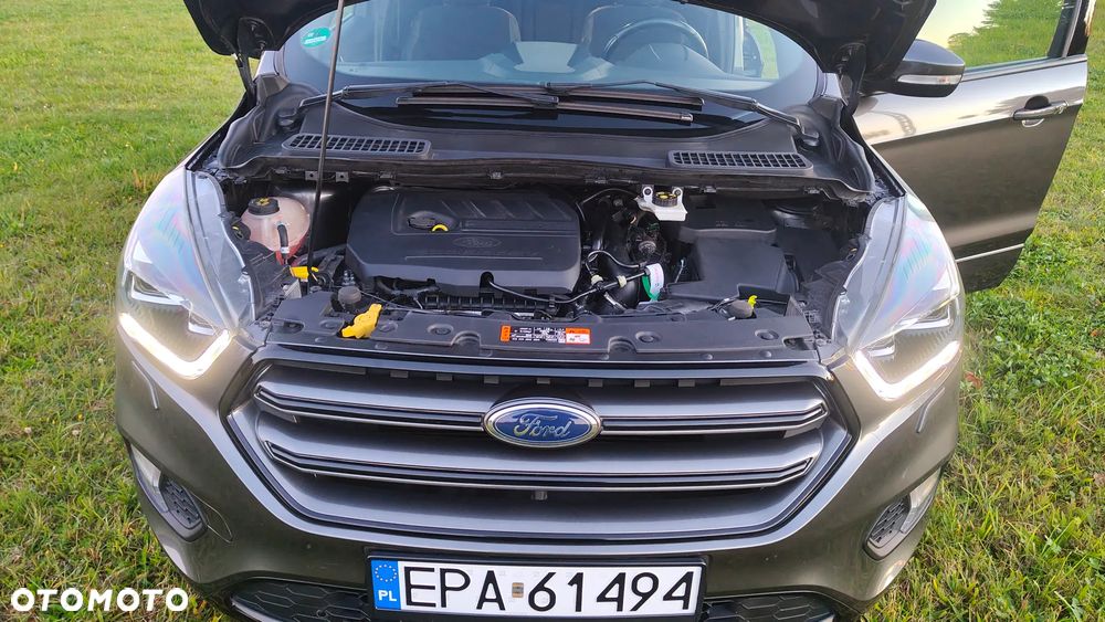 Ford Kuga - 24
