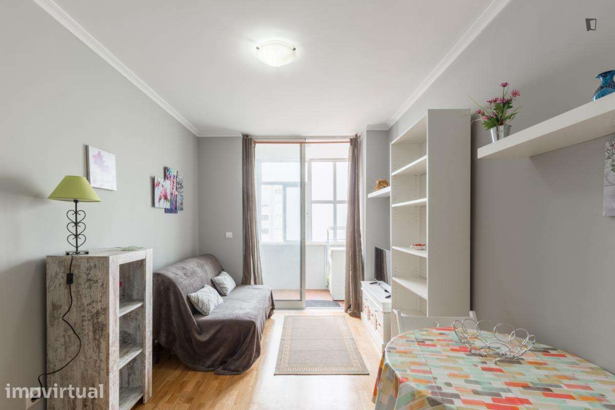 Apartamento com 1 quartos - localizado em Cedofeita Porto - Grande imagem: 5/18