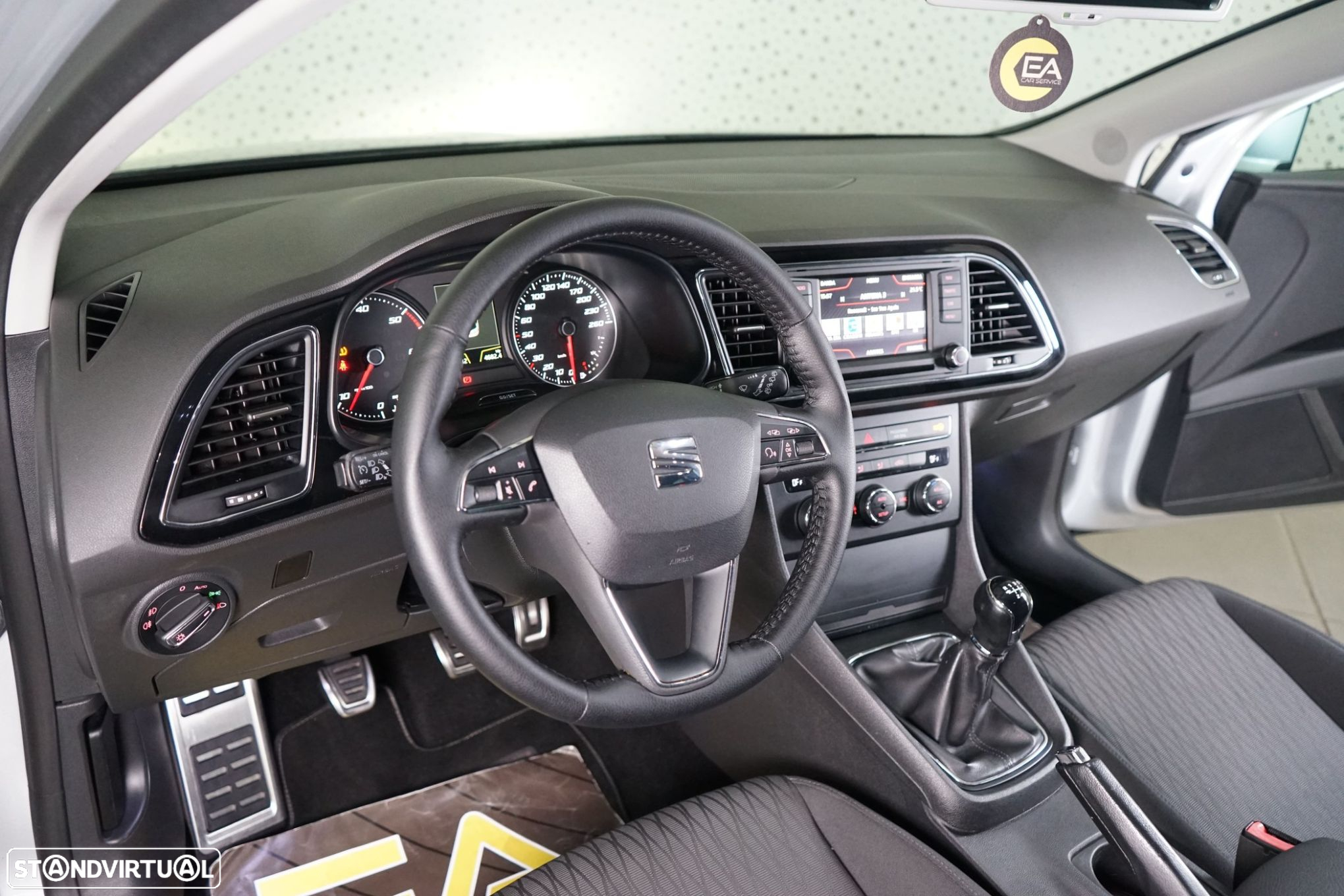 SEAT Leon ST 1.6 TDI S&S Style - 15