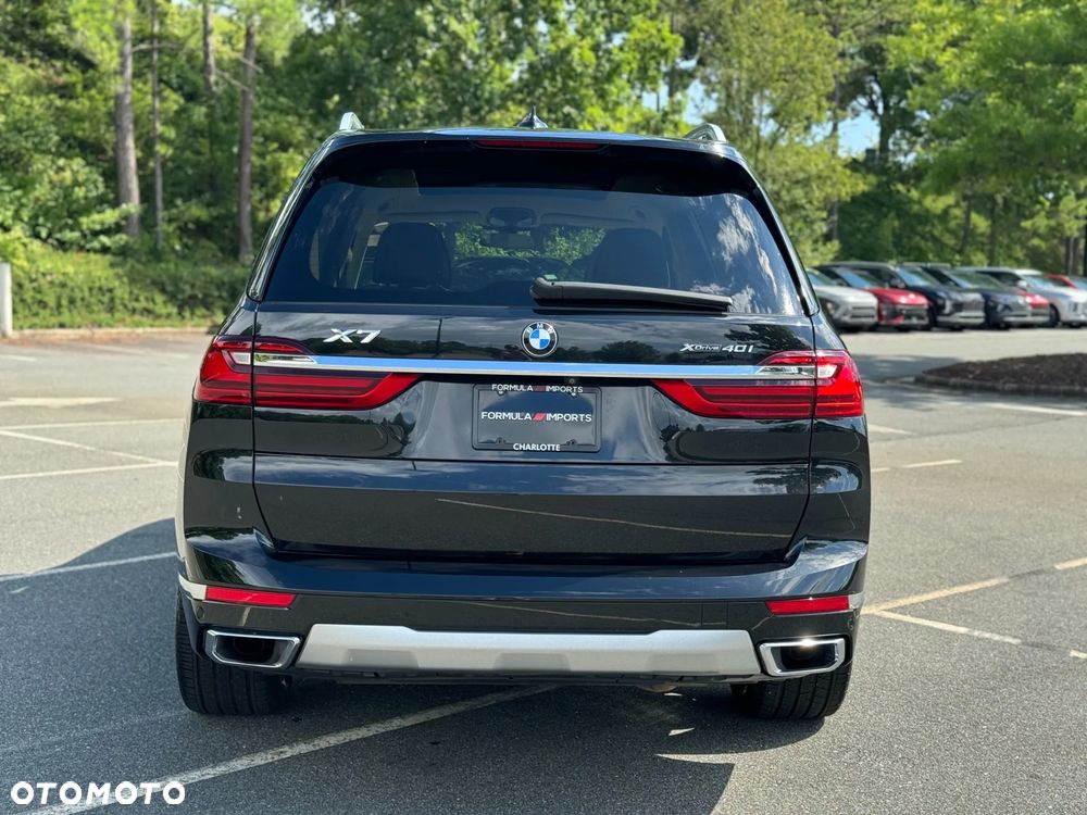 BMW X7 xDrive40i - 16