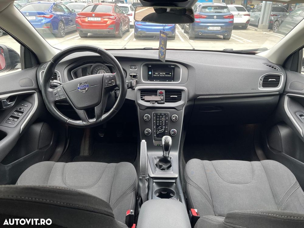 Volvo V40 D2 You - 6