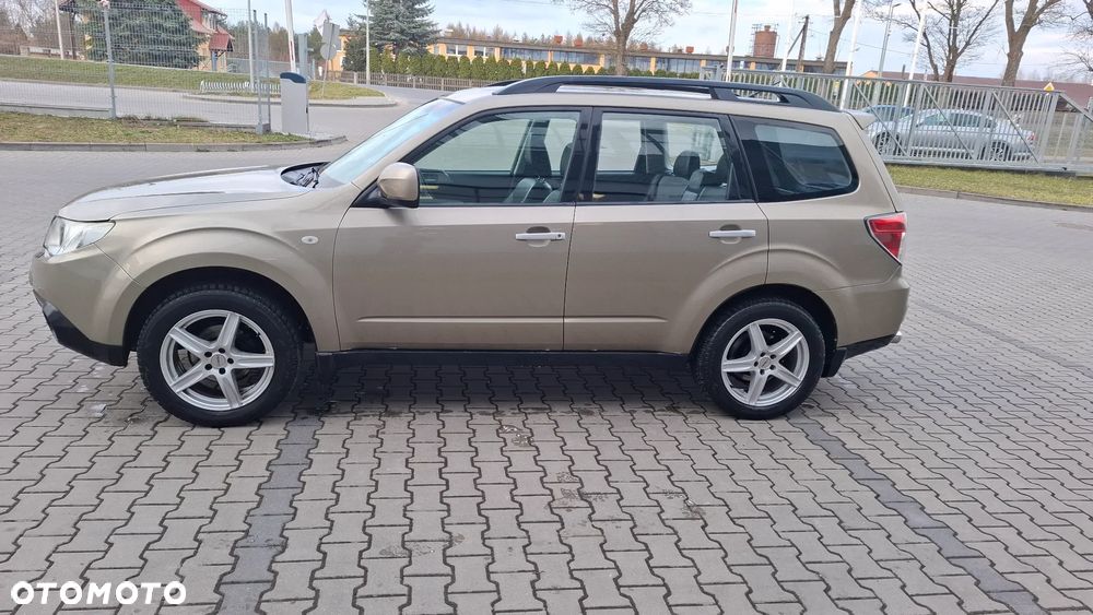 Subaru Forester 2.0X Automatik Exclusive - 4