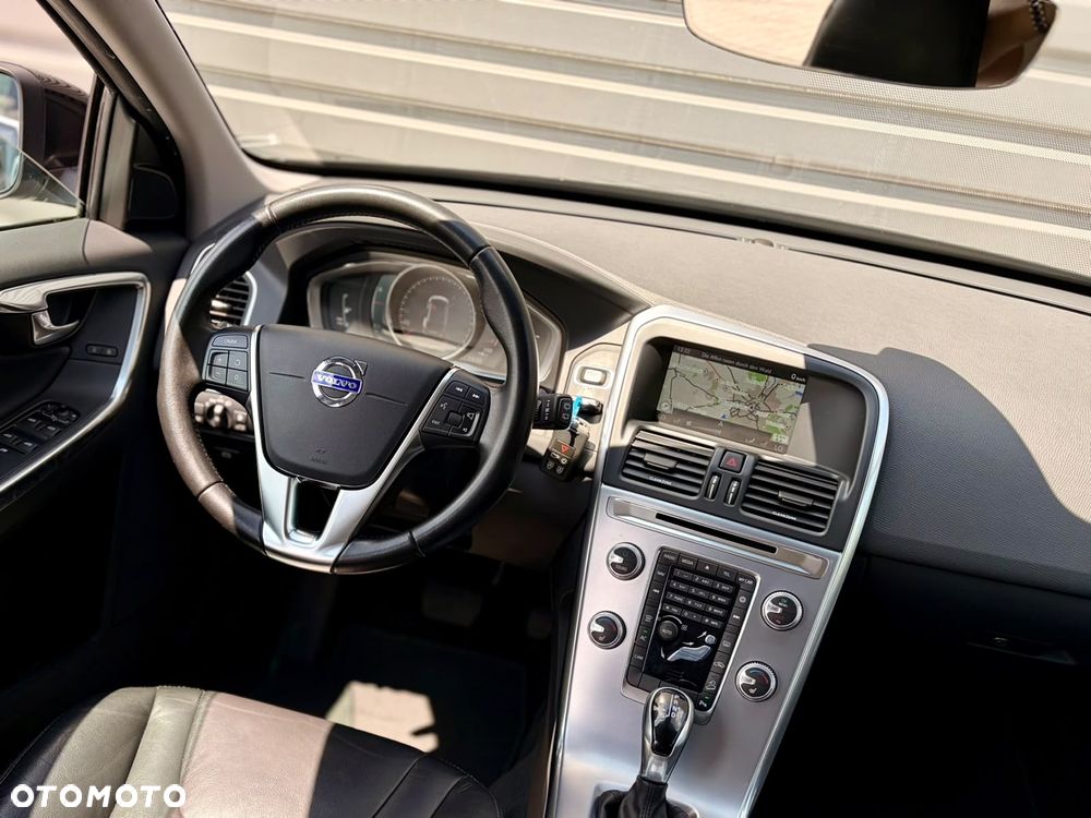 Volvo XC 60 D4 AWD Summum - 7