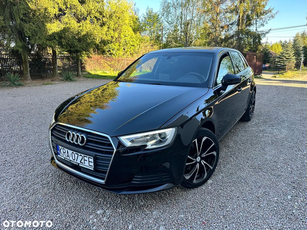 Audi A3 Sportback - 1