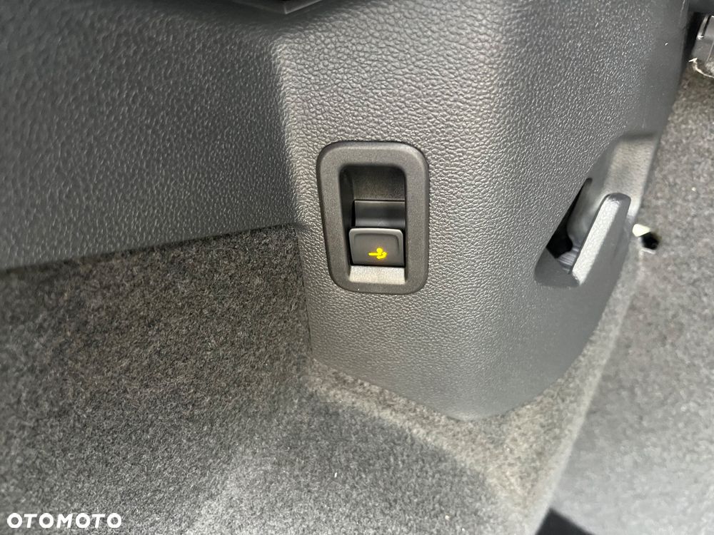 Volkswagen Golf - 24