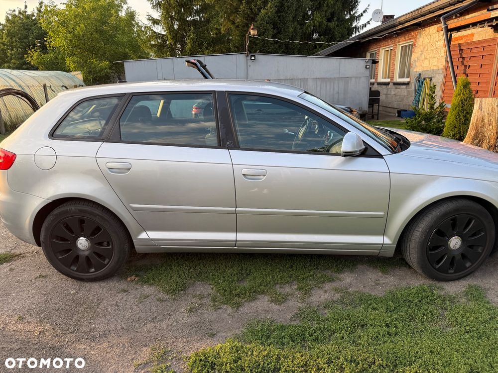 Audi A3 Sportback 2.0 TDI DPF Attraction - 5