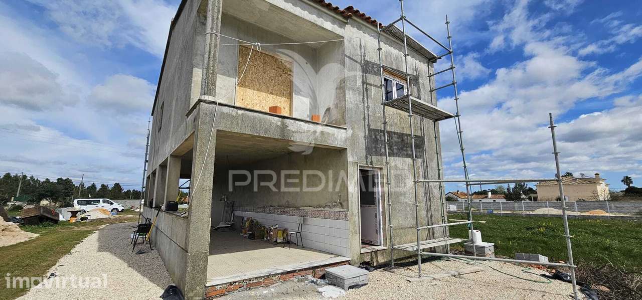 Terreno misto com moradia - Grande imagem: 2/16