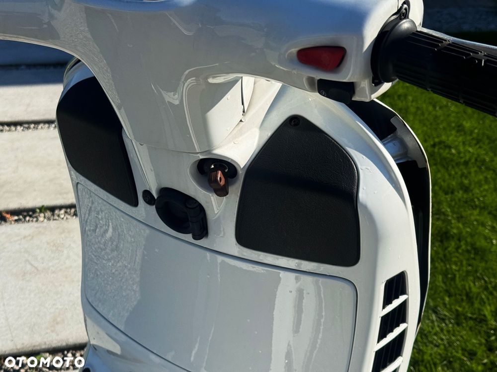 Vespa GTS - 5
