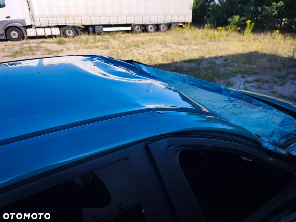 Hyundai i20 blue 1.2 Pure - 9